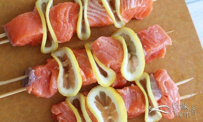 Limonlu Somon Şiş Kebap Tarifi