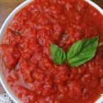 Marinara sosu tarifi - domates sosu veya makarna sosu olarak da bilinir.