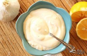 Sarımsaklı aioli sos- kalamar sosu tarifi