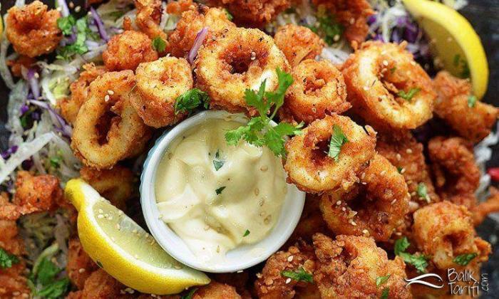 Kalamar Tava ve Sarımsaklı Aioli Sos Tarifi