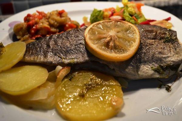 firinda-patatesli-alabalik-tarifi Fırında Patatesli Alabalık Tarifi