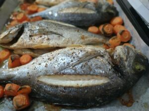 Fırında lezzetli ve pratik çipura tarifi